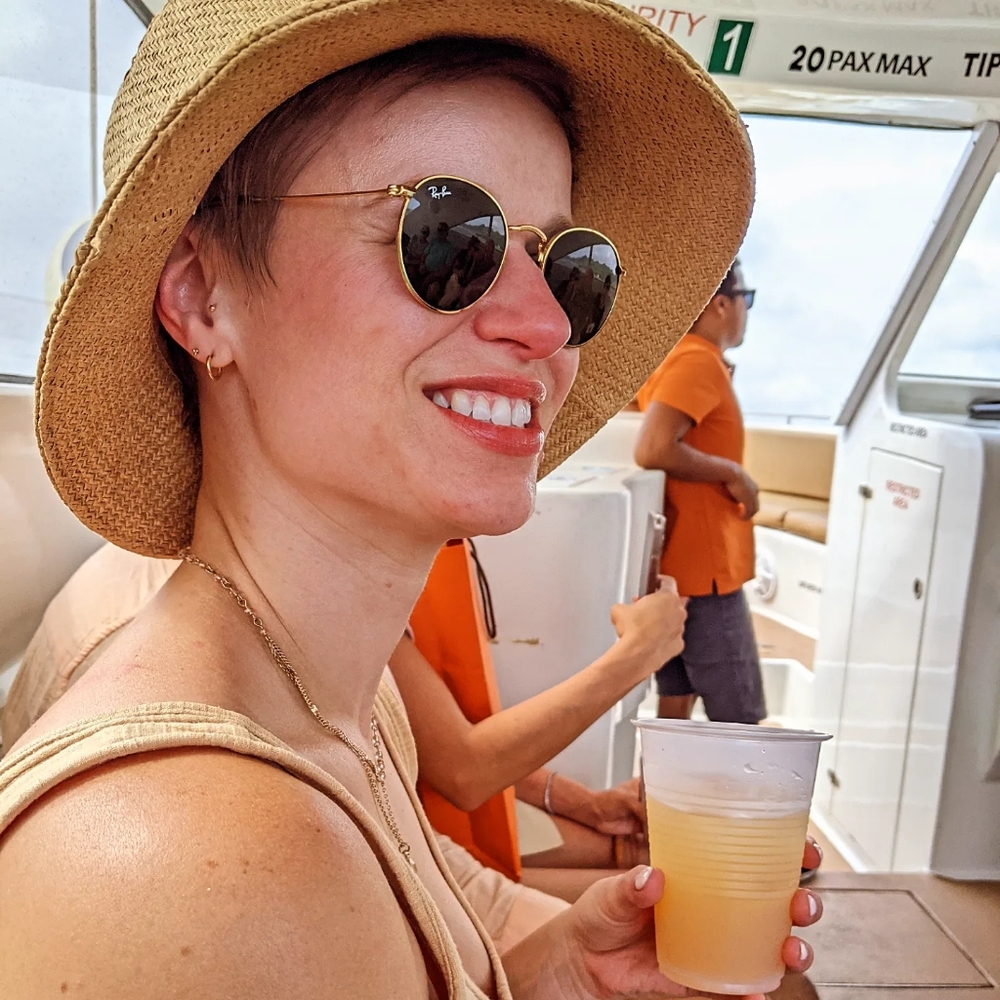 Meet your Posher, Emily